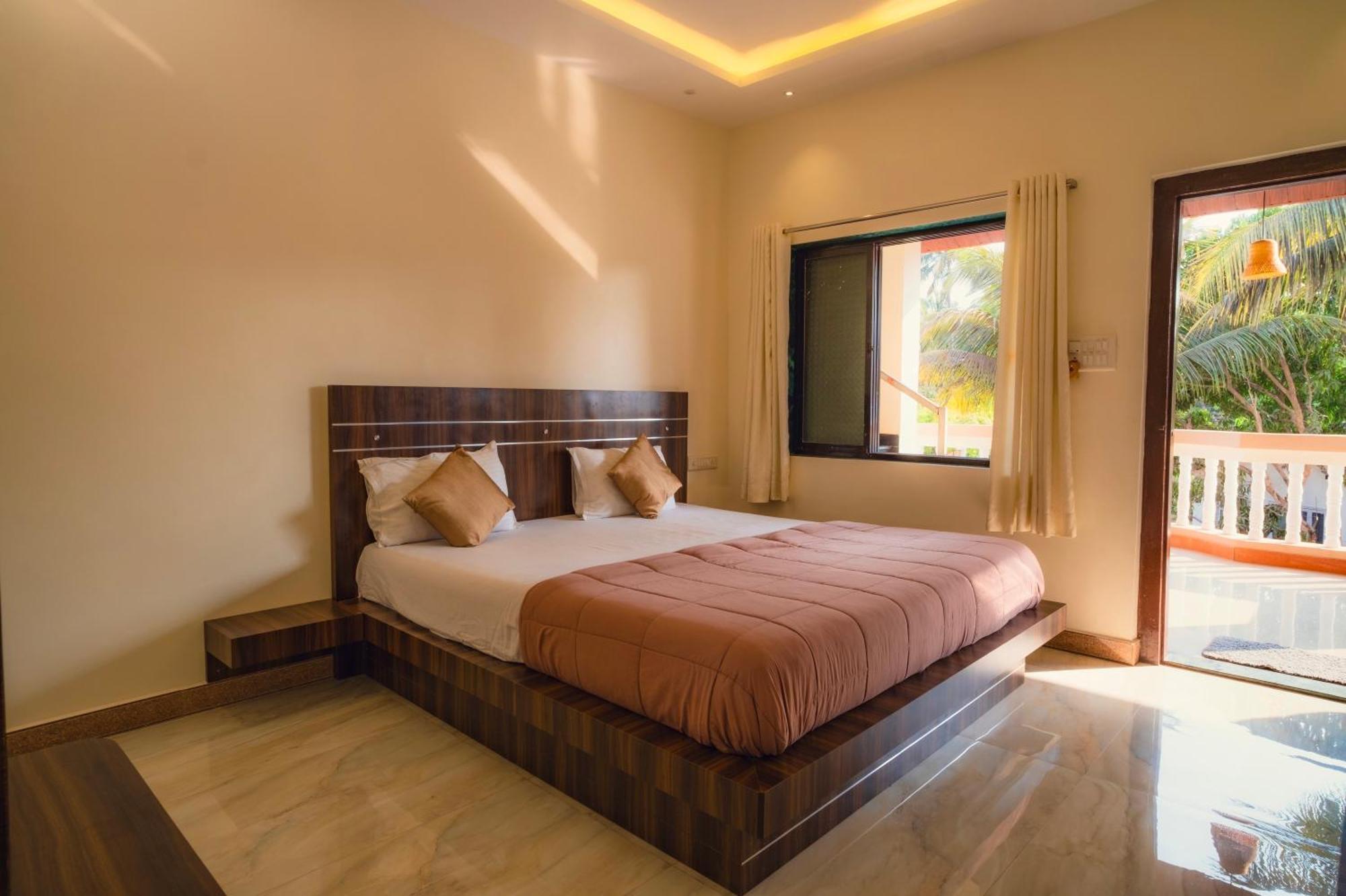 The Beach Hive Resort Kashid Exterior photo