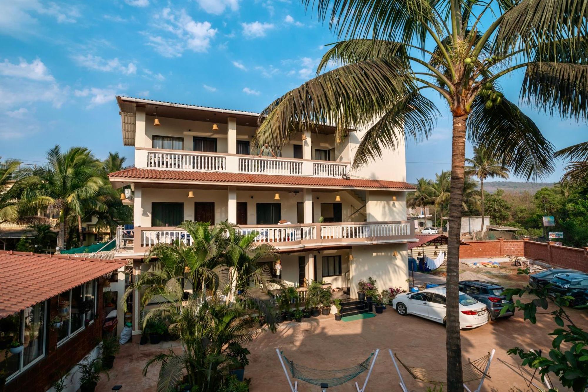 The Beach Hive Resort Kashid Exterior photo